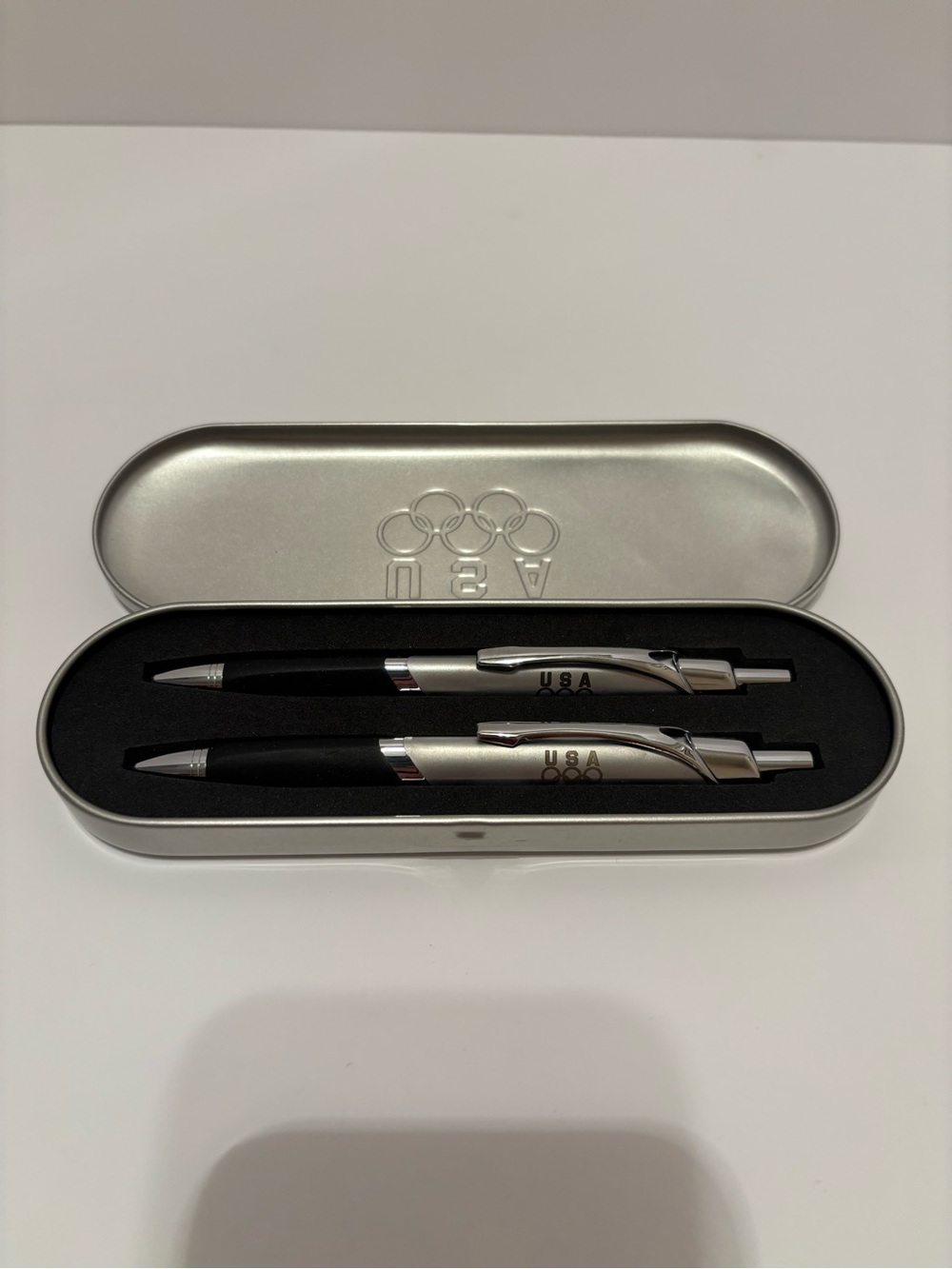 USA Branded Black and Silver Pen Set in Metal Case